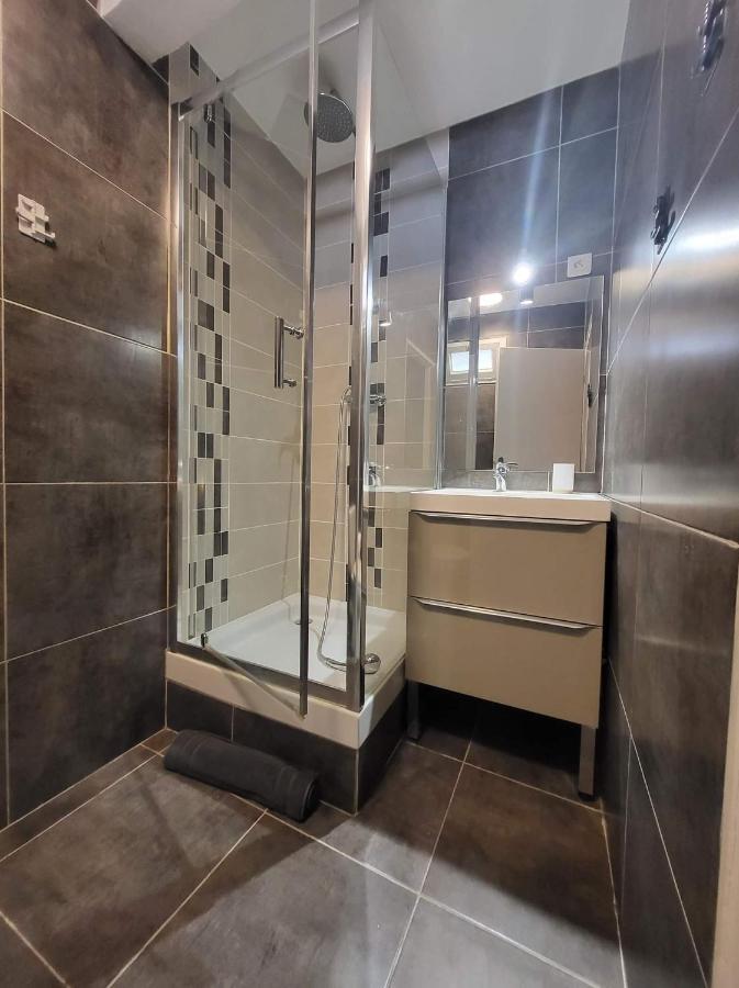 T2 Chambre Miroir Jardin Et Parking Prive Marseilles Buitenkant foto